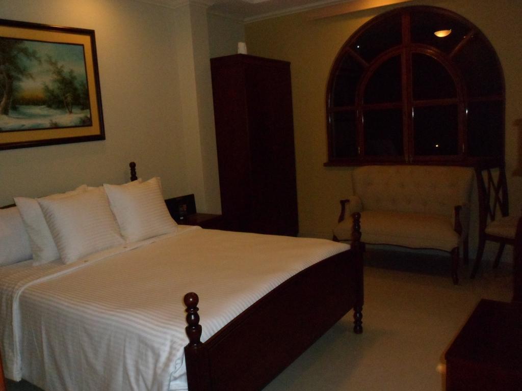 Hotel Maria Isabel Manta Δωμάτιο φωτογραφία