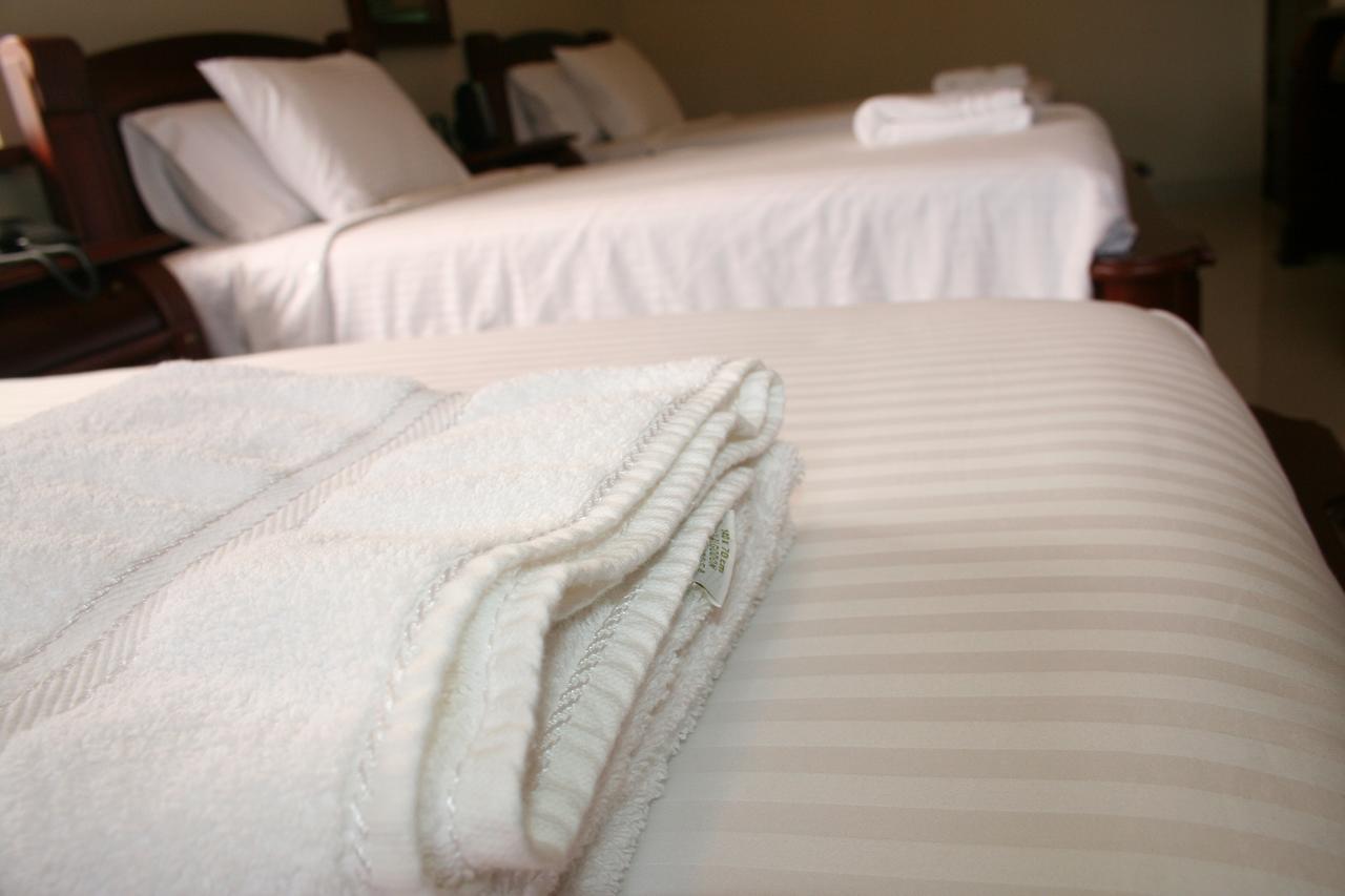 Hotel Maria Isabel Manta Εξωτερικό φωτογραφία